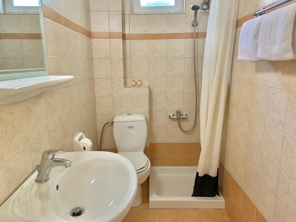 Hotel Flisvos カラマタ 部屋 写真